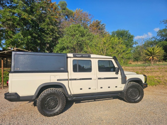 Jetzt auf Lager! Hardtop Bushtech für INEOS Quartermaster - Jetzt auf Lager! Hardtop Bushtech für INEOS Quartermaster
