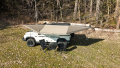 Rhino Rack Batwing 180° Markise, freitragend mit Halter