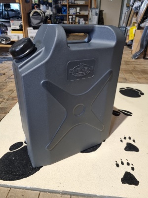 Wasserkanister Pioneer 20 Liter mit Auslaufhahn, dunkelgrau