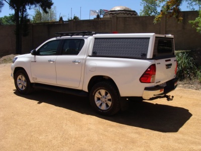 Hardtop Bushtech für Toyota Hilux Revo Doka ab 2016 Riffelblech
