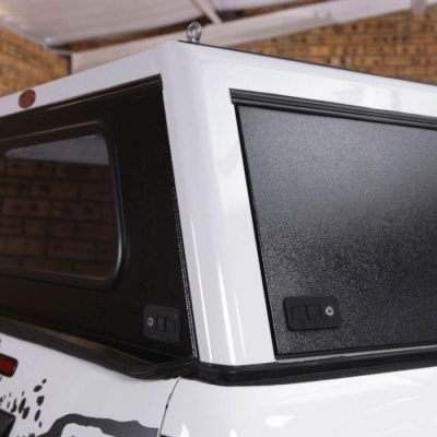 Hardtop Bushtech für Toyota Hilux Revo Doka ab 2016 Riffelblech